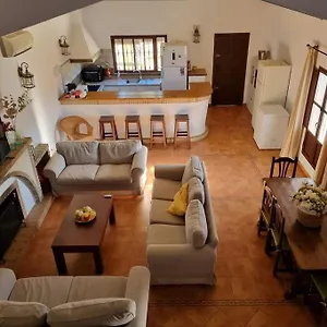 Сasa de vacaciones Finca Campo Alegre, Utrera