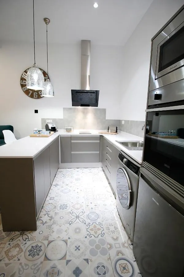 Vivienda Castillo de Utrera 0*,